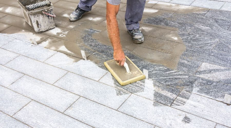 Professional gutter cleaning in Larose, LA
